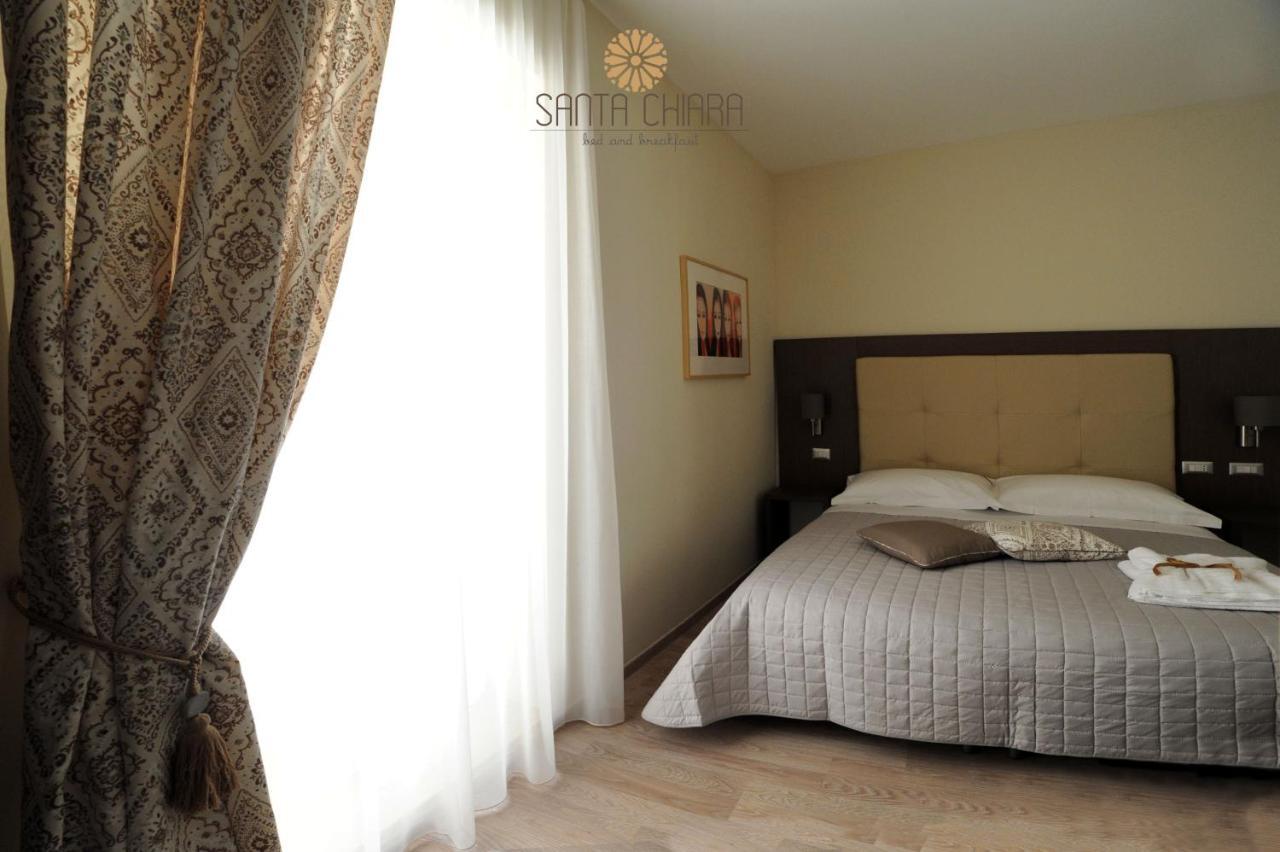B&B Dimora Santa Chiara Altamura Bagian luar foto