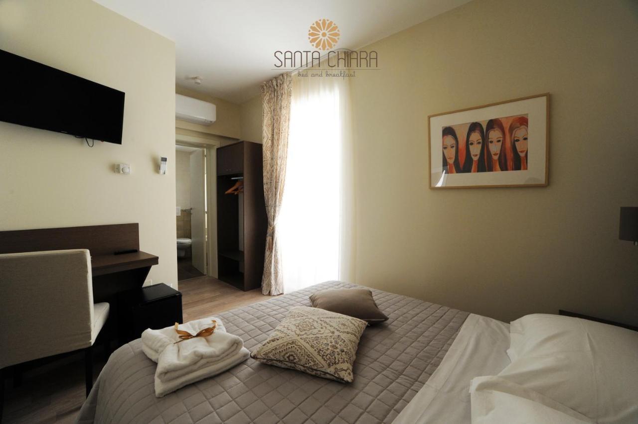 B&B Dimora Santa Chiara Altamura Bagian luar foto