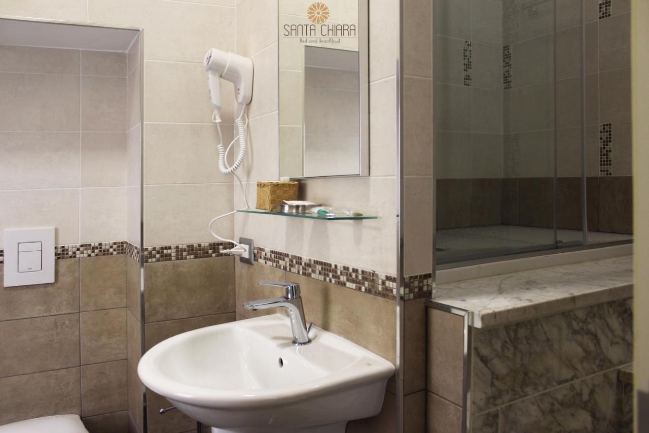 B&B Dimora Santa Chiara Altamura Bagian luar foto