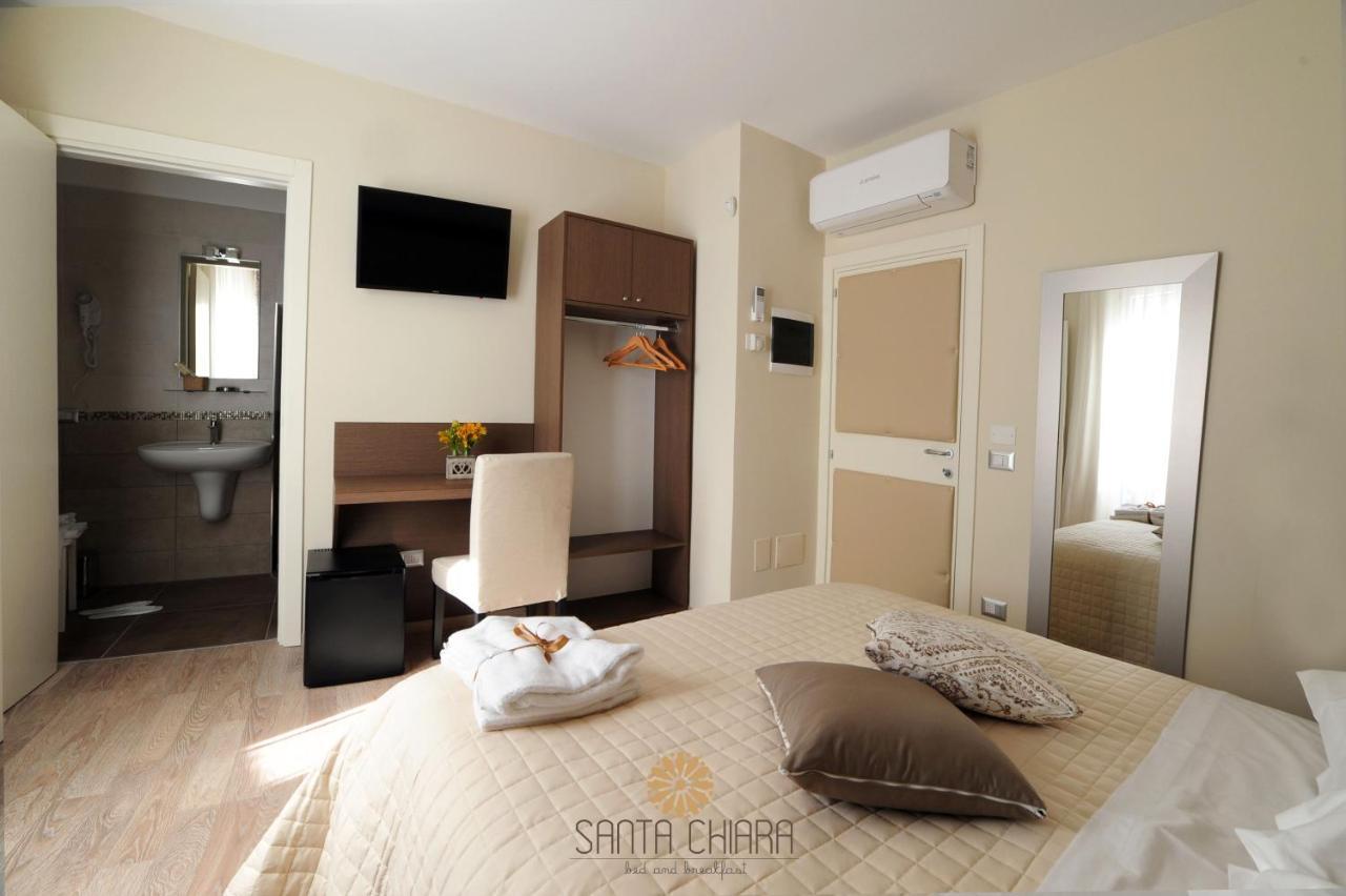 B&B Dimora Santa Chiara Altamura Bagian luar foto